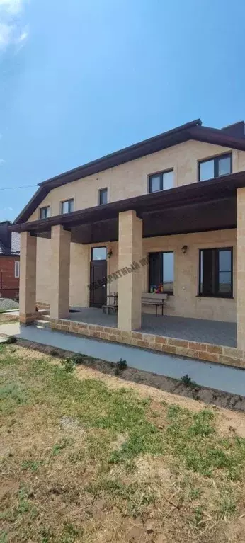 Дом в Калмыкия, Элиста Сити-3 мкр,  (217 м) - Фото 0