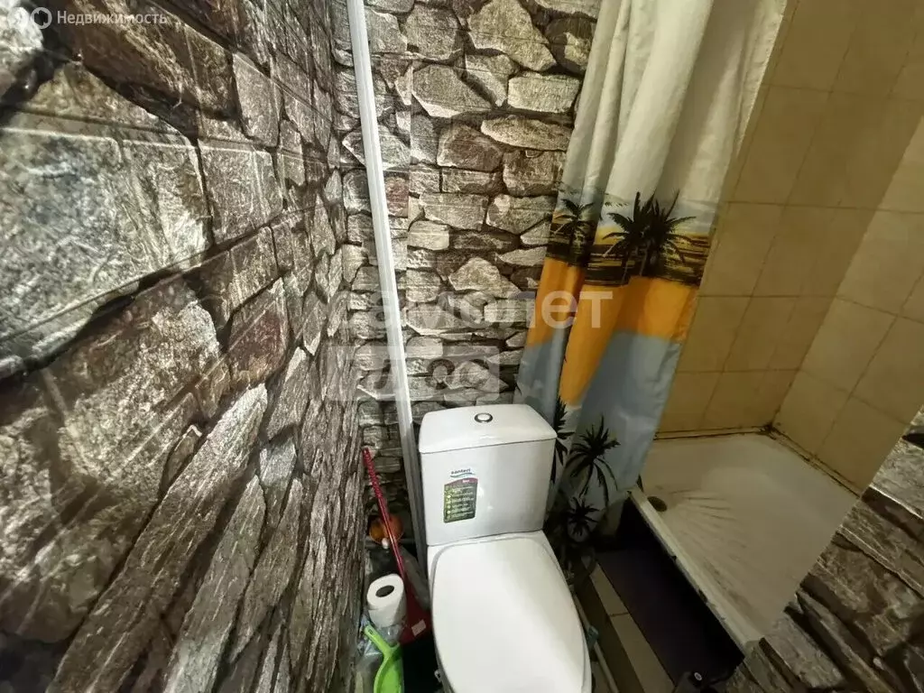 Квартира-студия: Ижевск, улица Коммунаров, 353 (20 м) - Фото 2