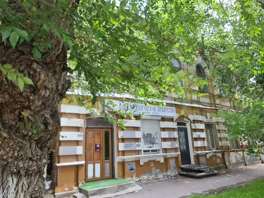 Комната 15,8 м в 6-к., 2/2 эт. - Фото 0