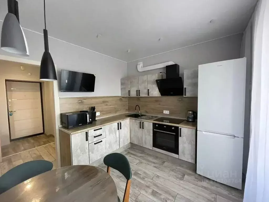 1-к кв. Белгородская область, Старый Оскол Центральный мкр, 4 (37.8 м) - Фото 2