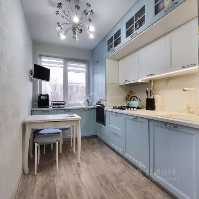 3-к кв. Волгоградская область, Волгоград бул. 30-летия Победы, 17А ... - Фото 0