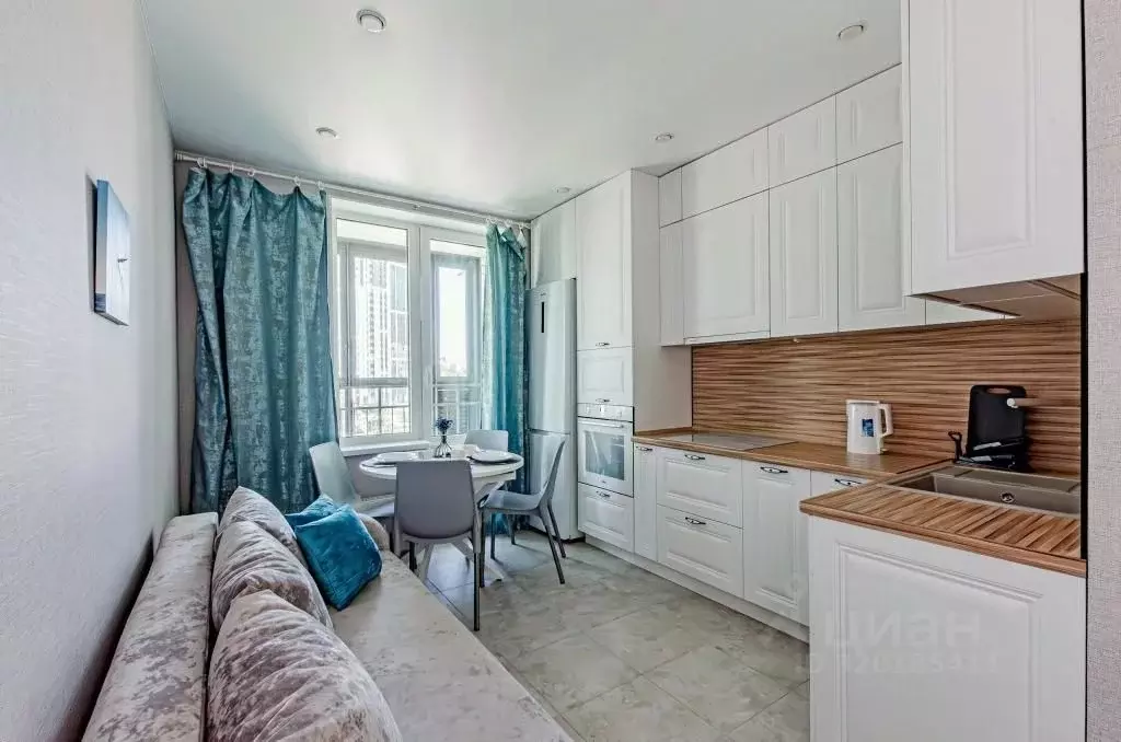 2-к кв. Татарстан, Казань ул. Мансура Хасанова, 19 (51.0 м) - Фото 1