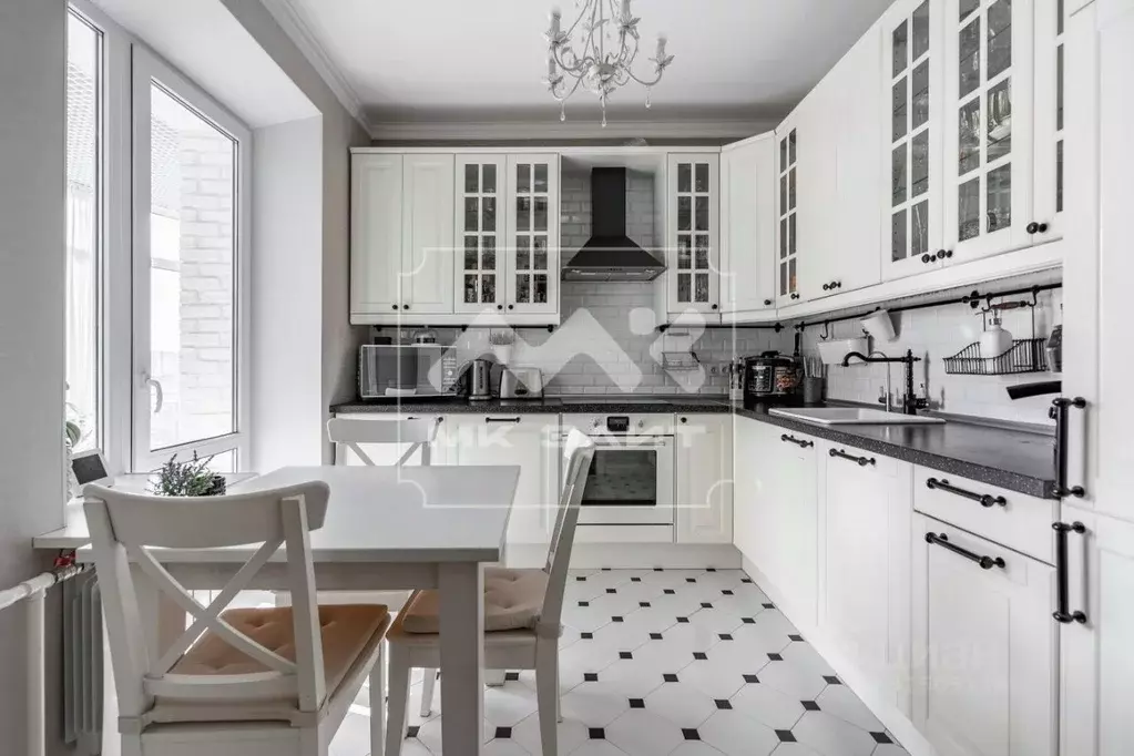 2-к кв. Санкт-Петербург ул. Ивана Фомина, 14к2 (68.2 м) - Фото 1