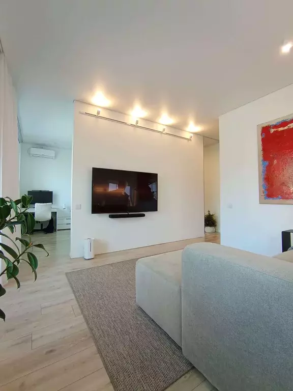 Продаётся 2-к квартира, 56 м - Фото 0