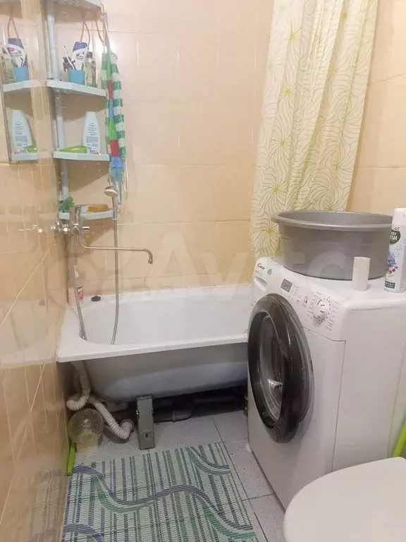 Комната 20,7 м в 4-к., 1/9 эт. - Фото 1