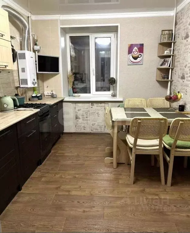 2-к кв. Самарская область, Кинель ул. 27-го Партсъезда, 2 (59.6 м) - Фото 0