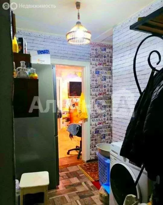 3-комнатная квартира: посёлок Двубратский, Вокзальная улица, 1 (46.9 ... - Фото 1