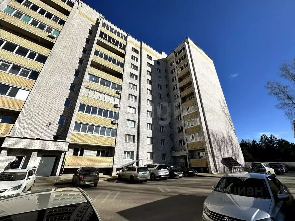 2-к кв. Смоленская область, Смоленск Красноборская ул., 7А (66.0 м) - Фото 0