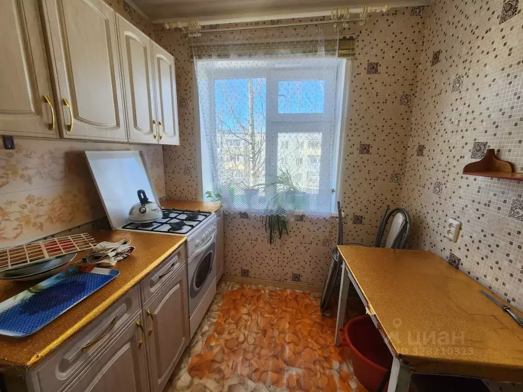 2-к кв. Коми, Сыктывкар Октябрьский просп., 146 (44.5 м) - Фото 2