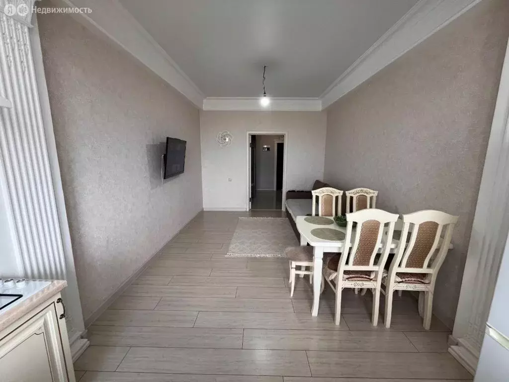 1-комнатная квартира: Махачкала, Гапцахская улица, 16 (50 м) - Фото 1