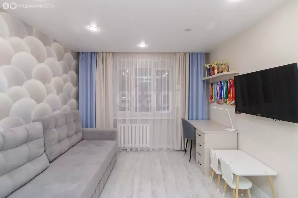 2-комнатная квартира: Тюмень, Олимпийская улица, 4 (46.5 м) - Фото 1