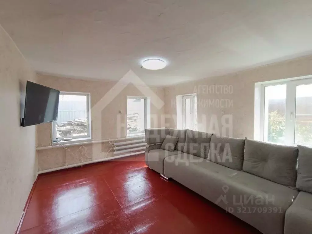 Дом в Алтайский край, Рубцовск ул. Чкалова (66 м) - Фото 1