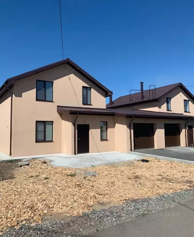 Дом в Челябинская область, Магнитогорск пл. Народных Гуляний (176 м) - Фото 1