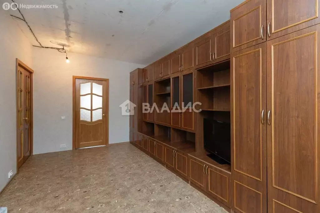 3-комнатная квартира: село Белогорье, Заводская улица, 3 (60.1 м) - Фото 1
