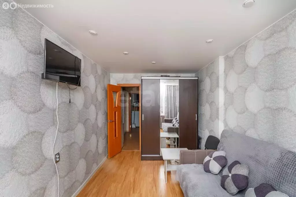 3-комнатная квартира: Ишим, улица Республики, 76 (60.2 м) - Фото 2