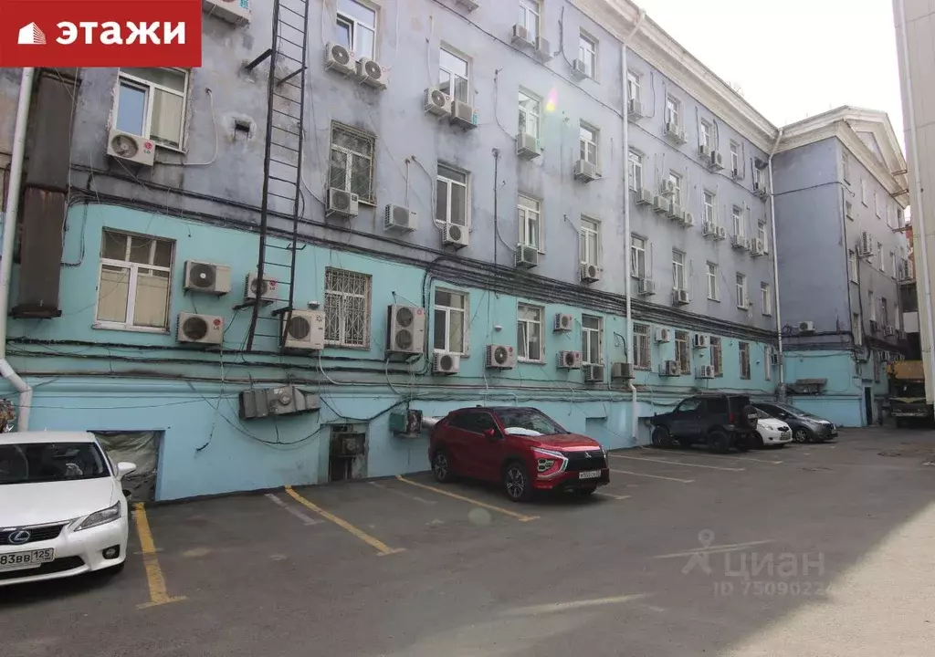 Офис в Приморский край, Владивосток ул. Суханова, 3 (1364.0 м) - Фото 1