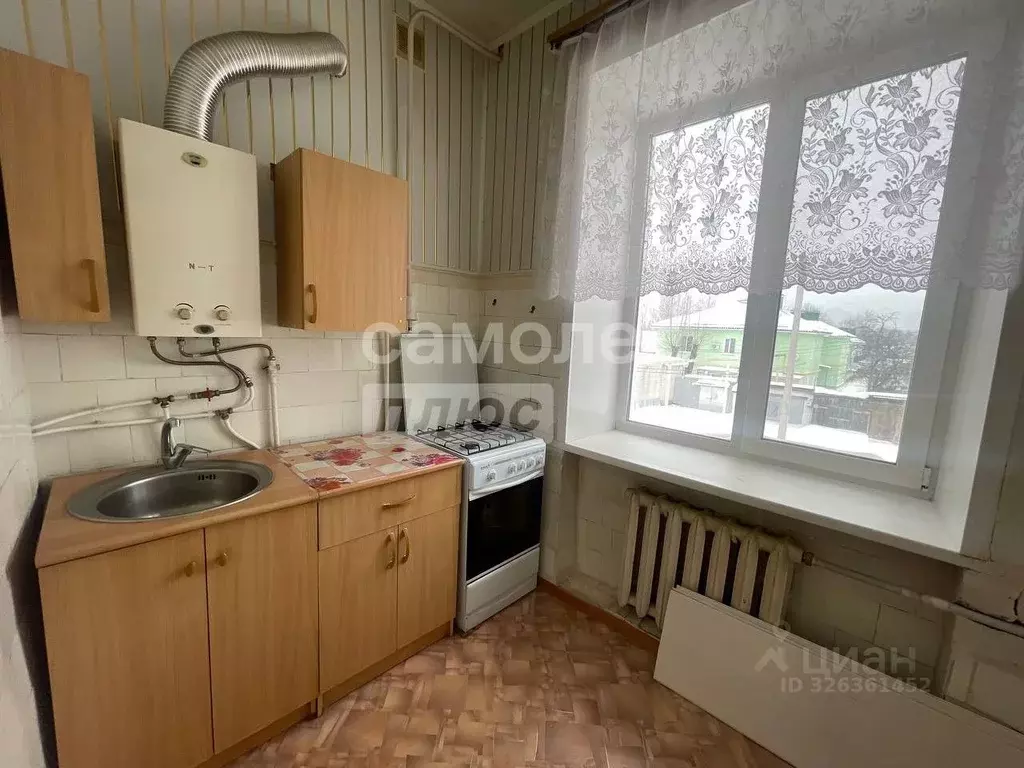 2-к кв. Пензенская область, Кузнецк Первомайская ул., 11 (48.2 м) - Фото 1