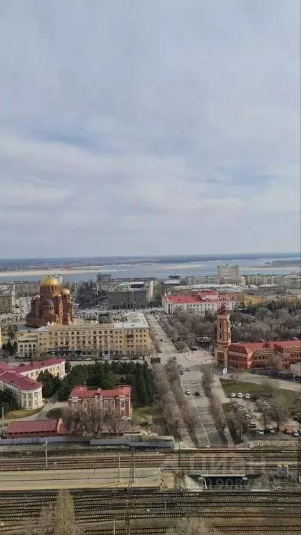 2-к кв. Волгоградская область, Волгоград ул. Пархоменко, 2 (87.0 м) - Фото 0