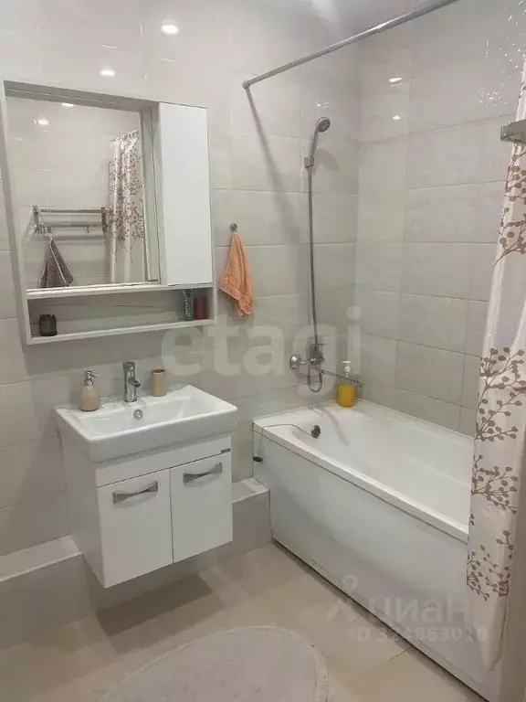 3-к кв. Тюменская область, Тюмень ул. Виктора Тимофеева, 9 (82.7 м) - Фото 1