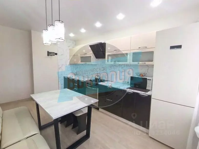 3-к кв. Орловская область, Мценск ул. Машиностроителей, 13 (71.5 м) - Фото 2