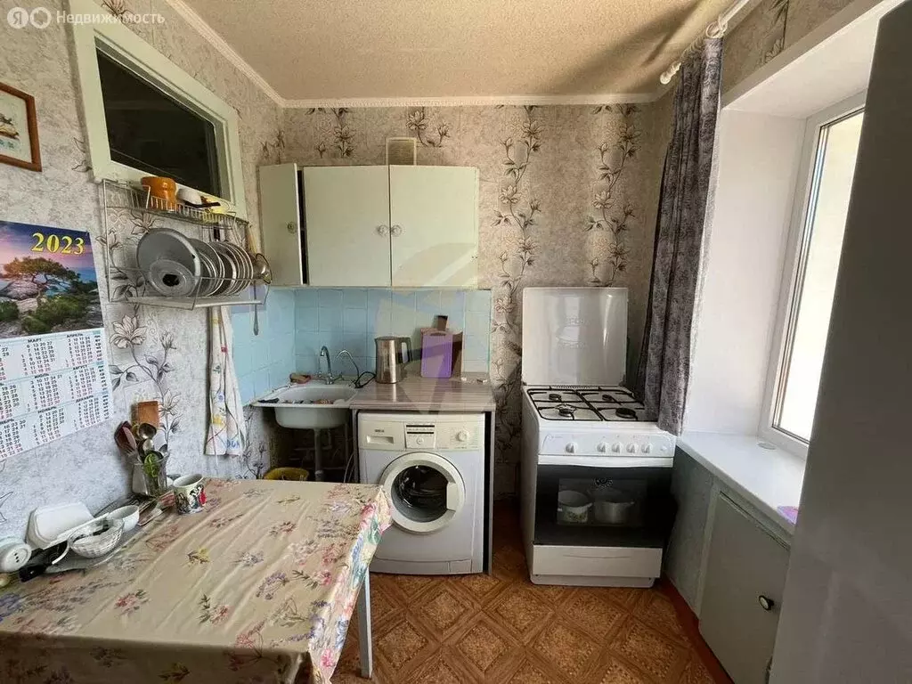 3-комнатная квартира: Старый Оскол, микрорайон Лебединец, 24А (60 м) - Фото 1