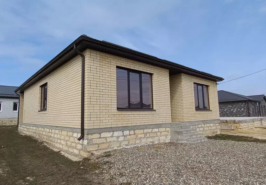 Дом в Ставропольский край, Михайловск Шпаковский район, ул. Вячеслава ... - Фото 1