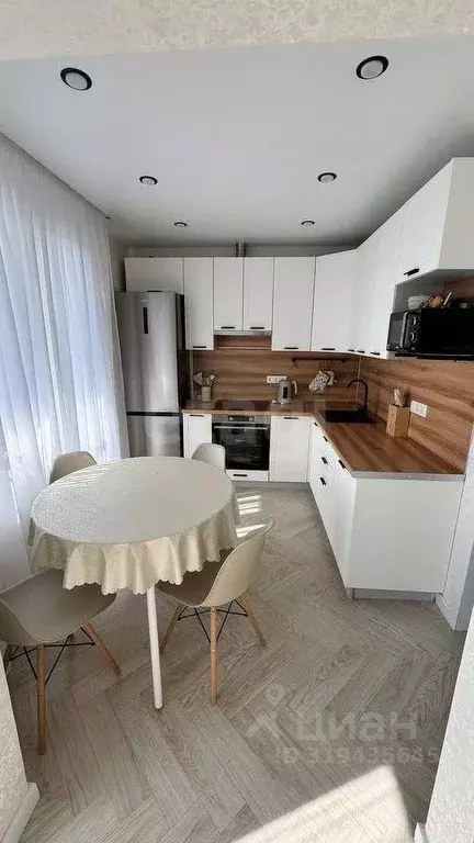 1-к кв. Татарстан, Казань просп. Ильгама Шакирова, 5А (30.7 м) - Фото 0