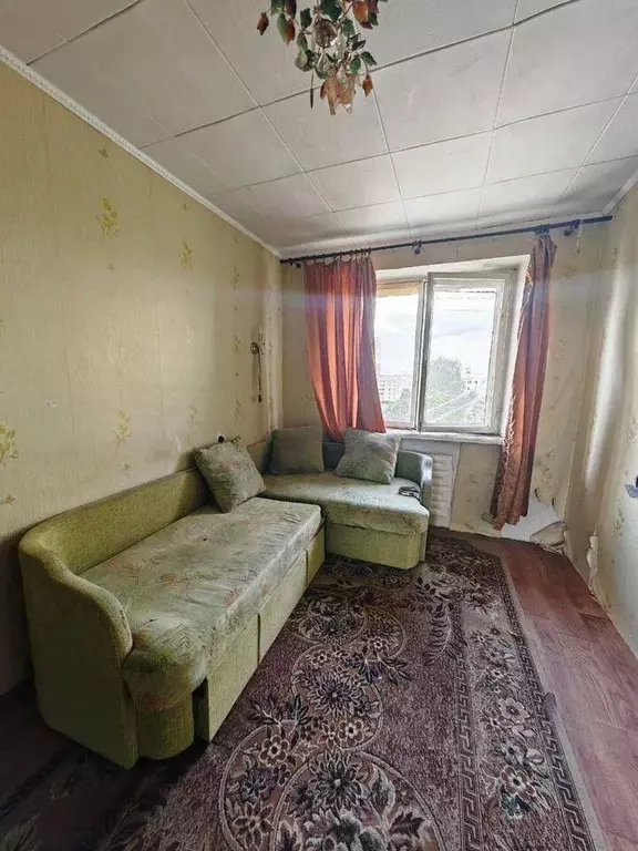 Комната Ленинградская область, Кировск Набережная ул., 11 - Фото 1