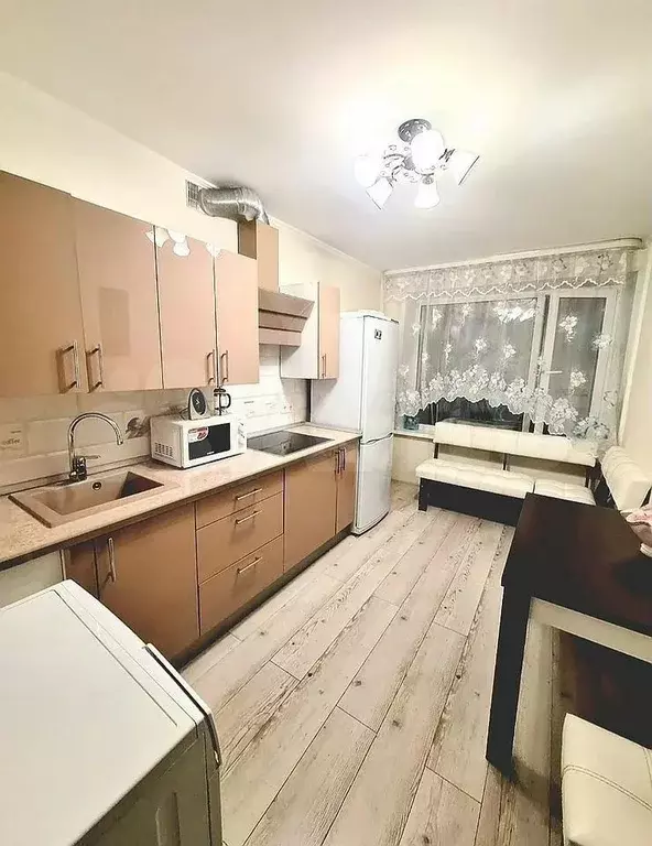 1-к. квартира, 40 м, 8/14 эт. - Фото 0
