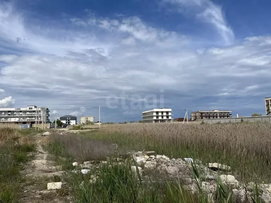 Участок в Крым, Феодосия ул. Камышовая (10.0 сот.) - Фото 1