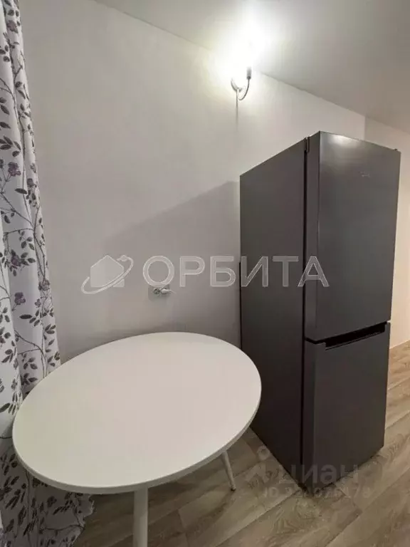 1-к кв. Тюменская область, Тюмень ул. Республики, 90 (33.2 м) - Фото 2