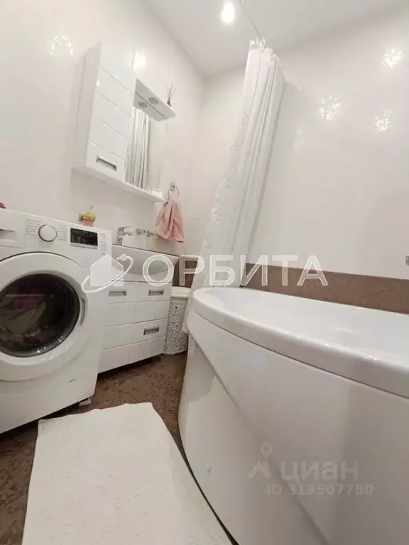 1-к кв. Тюменская область, Тюмень ул. Тимофея Чаркова, 79к2 (52.0 м) - Фото 1