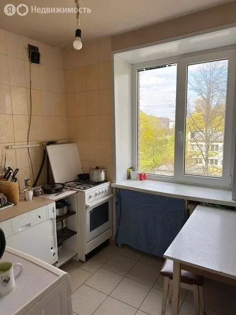 3-комнатная квартира: Санкт-Петербург, Замшина улица, 15 (56.2 м) - Фото 0