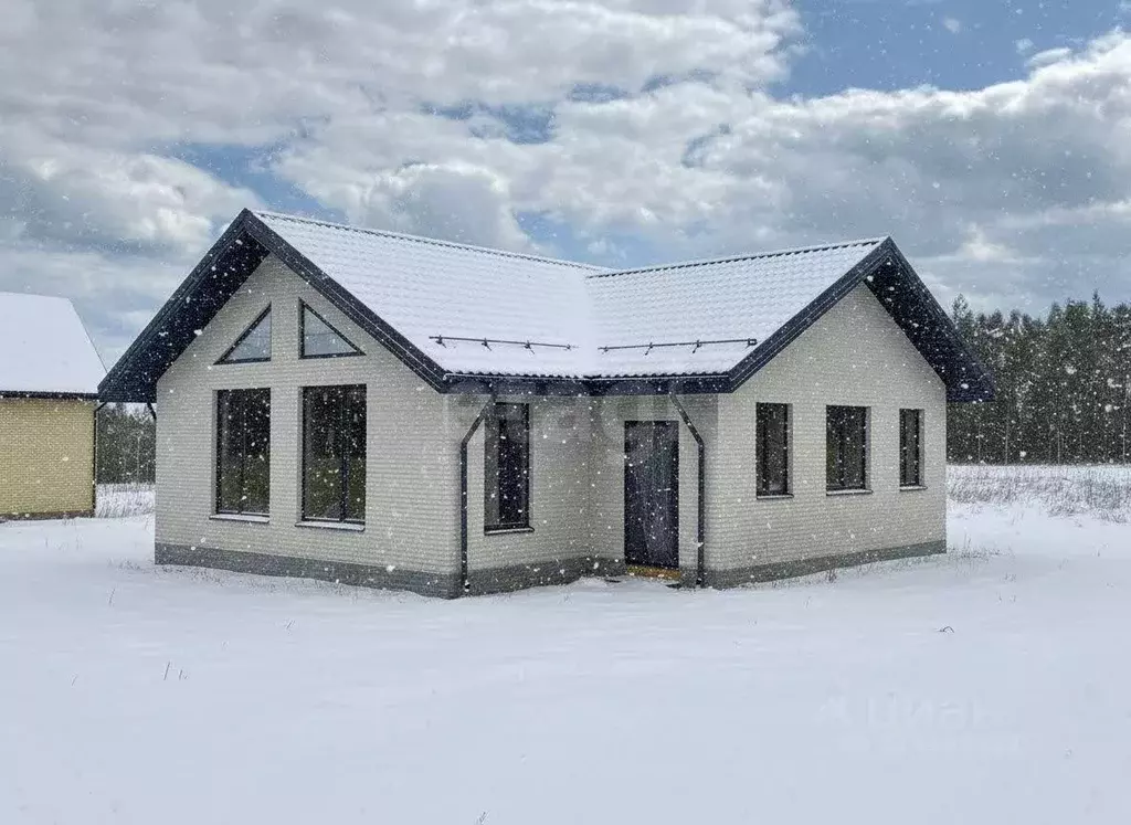 Дом в Тюменская область, Тюмень Якорь садовое товарищество, ул. ... - Фото 1