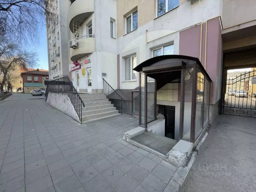 Помещение свободного назначения в Саратовская область, Саратов ул. ... - Фото 1
