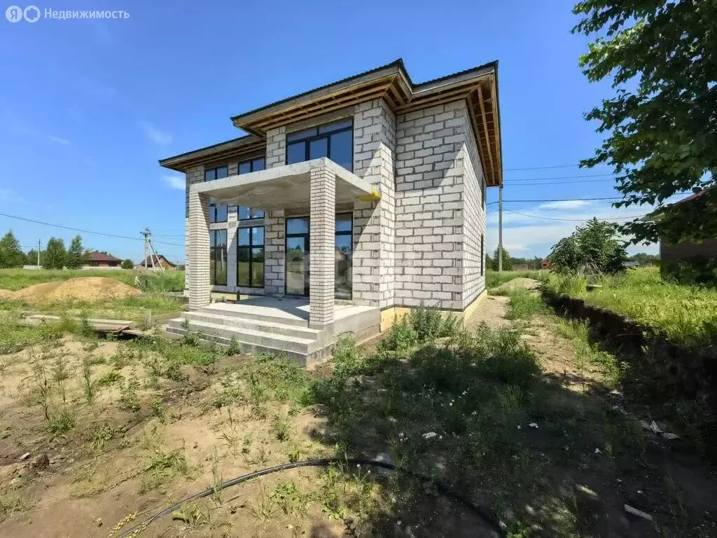 Дом в Садовый, Славянская улица (250.3 м) - Фото 0