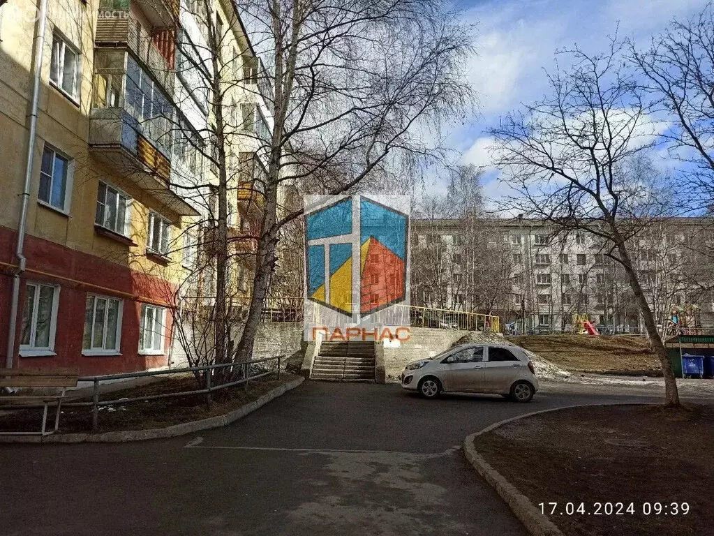 1-комнатная квартира: Краснотурьинск, Колхозная улица, 11 (29.9 м) - Фото 0