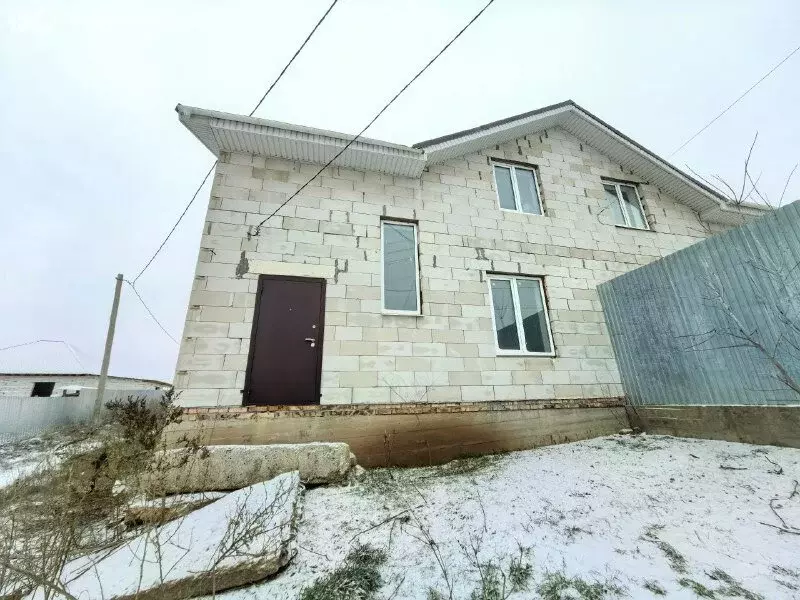 Дом в посёлок городского типа Алексеевка, Уральская улица, 24 (155 м) - Фото 2