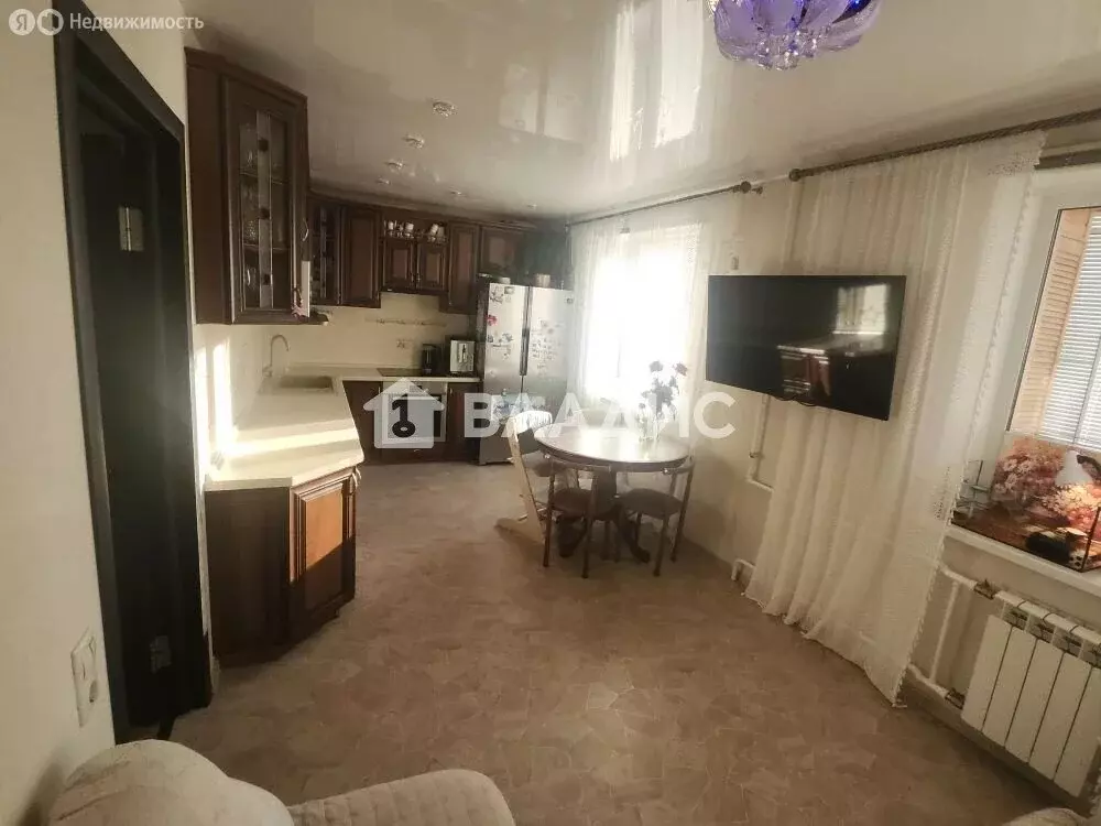 2-комнатная квартира: город Тельмана, Октябрьская улица, 3 (71.1 м) - Фото 1