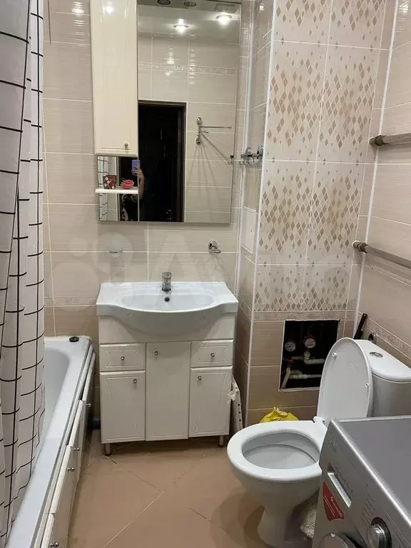 1-к. квартира, 40 м, 1/10 эт. - Фото 1