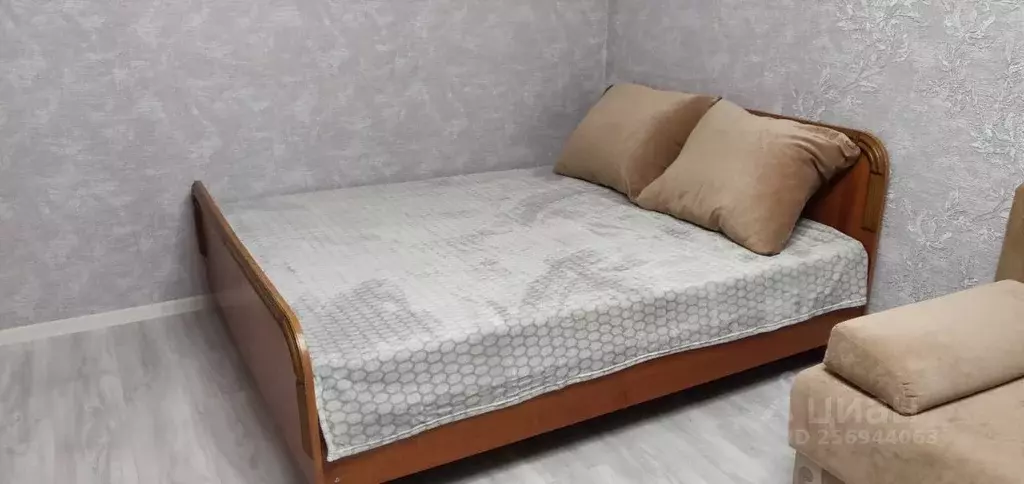 1-к кв. Пензенская область, Пенза ул. Антонова, 27 (42.0 м) - Фото 1