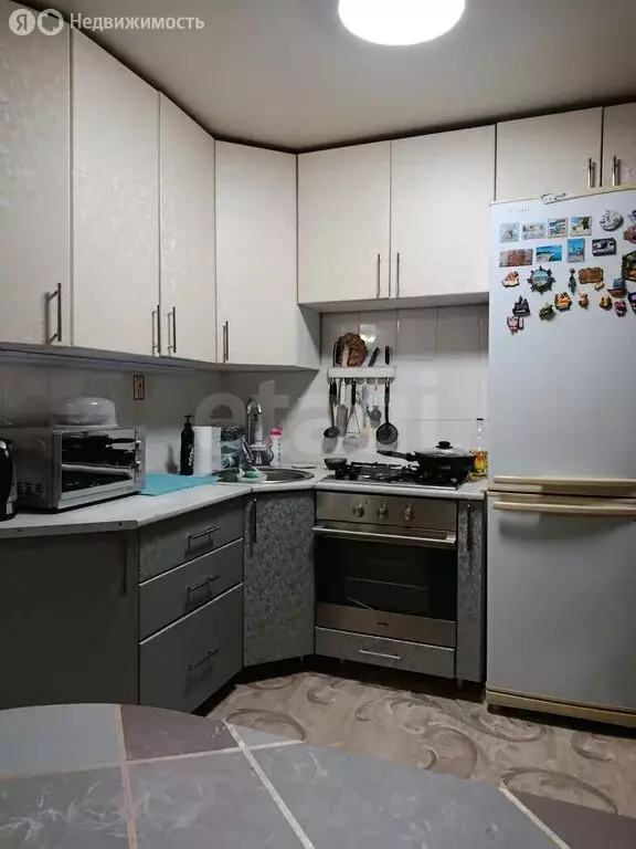 2-комнатная квартира: Голышманово, улица Стройгородок, 1 (40 м) - Фото 1