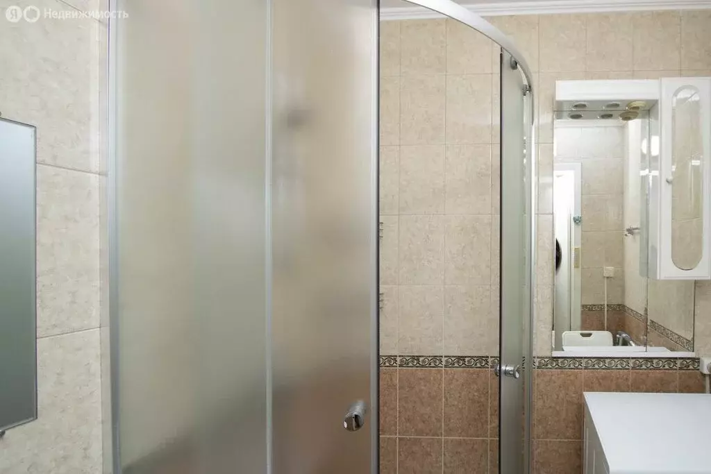 2-комнатная квартира: Тюмень, Профсоюзная улица, 30 (56.7 м) - Фото 1