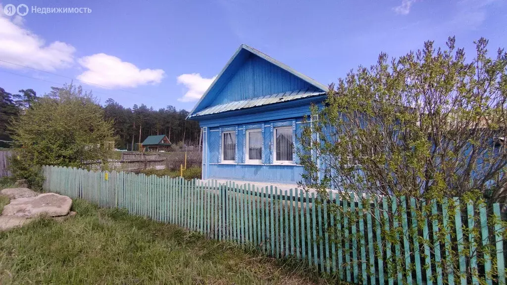 Дом в Миасский городской округ, посёлок Селянкино, Ильменская улица ... - Фото 1