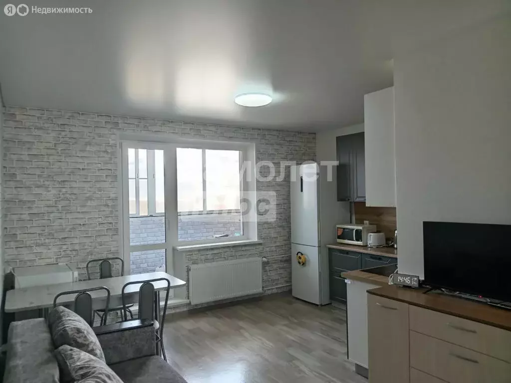 3-комнатная квартира: Западный, микрорайон Вишнёвая Горка, улица имени ... - Фото 1