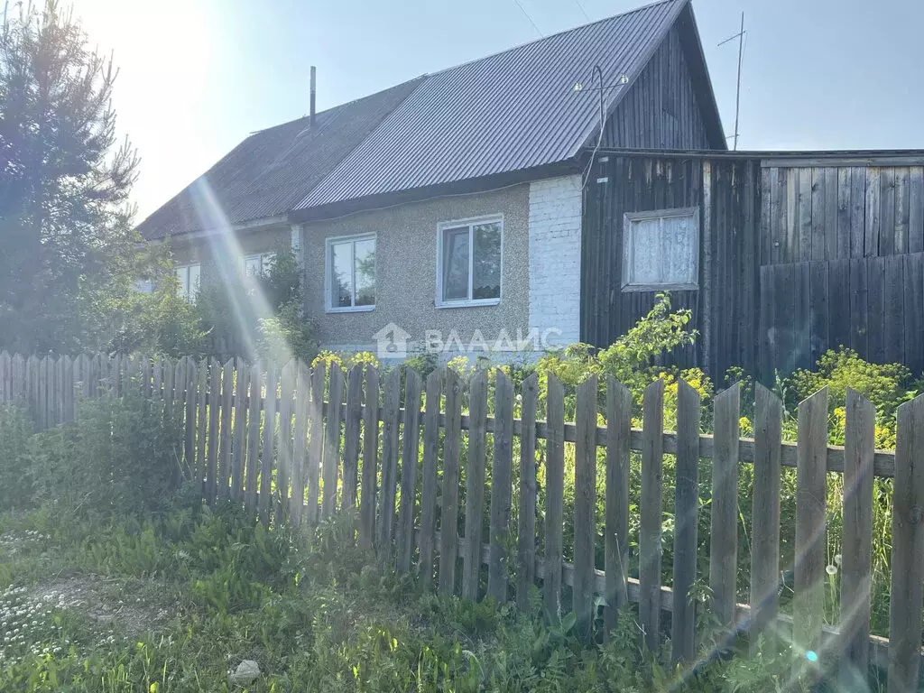 Дом в село Медведево, Молодёжная улица, 15 (50 м) - Фото 0