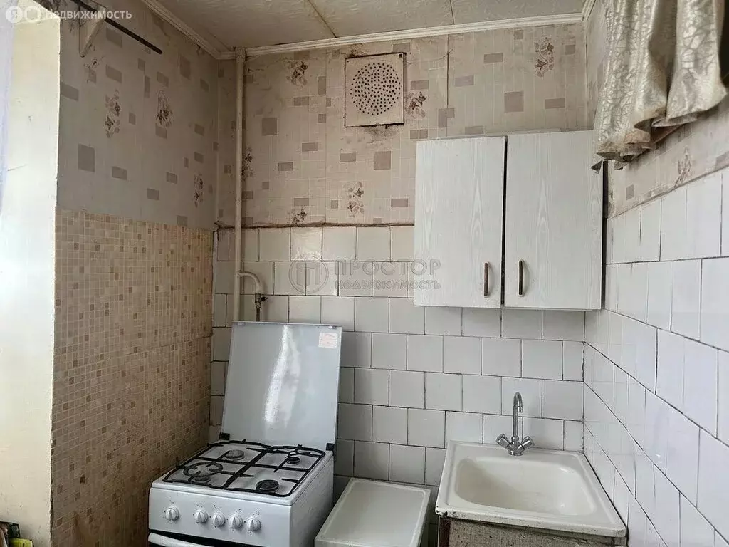 3-комнатная квартира: село Крутое, 15 (62.9 м) - Фото 2