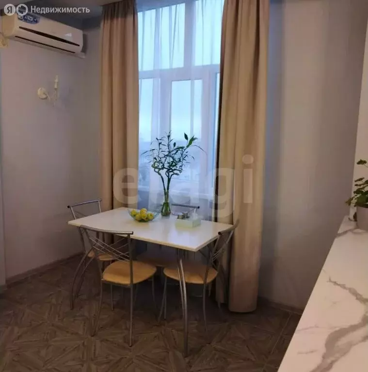 2-комнатная квартира: Адлер, Изумрудная улица, 42 (50 м) - Фото 1