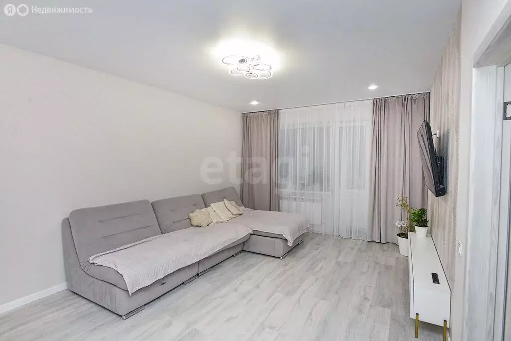3-комнатная квартира: село Ямное, улица Генерала Круковского, 7 (90.3 ... - Фото 1