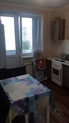 Продается 3-комнатная квартира - Фото 1